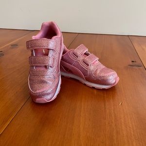 Kids Puma sneakers, glitter pink, velcro, size 10